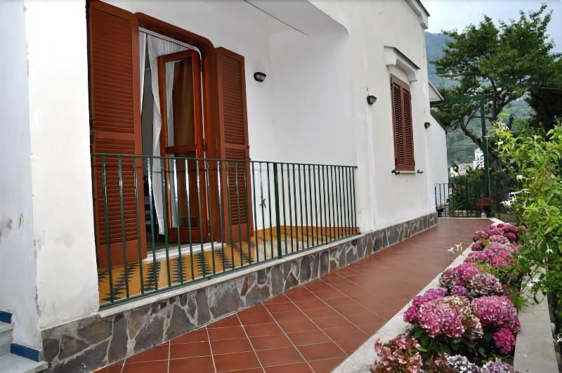 A Casa Dei Nonni Hotel ราเวลโล ภายนอก รูปภาพ