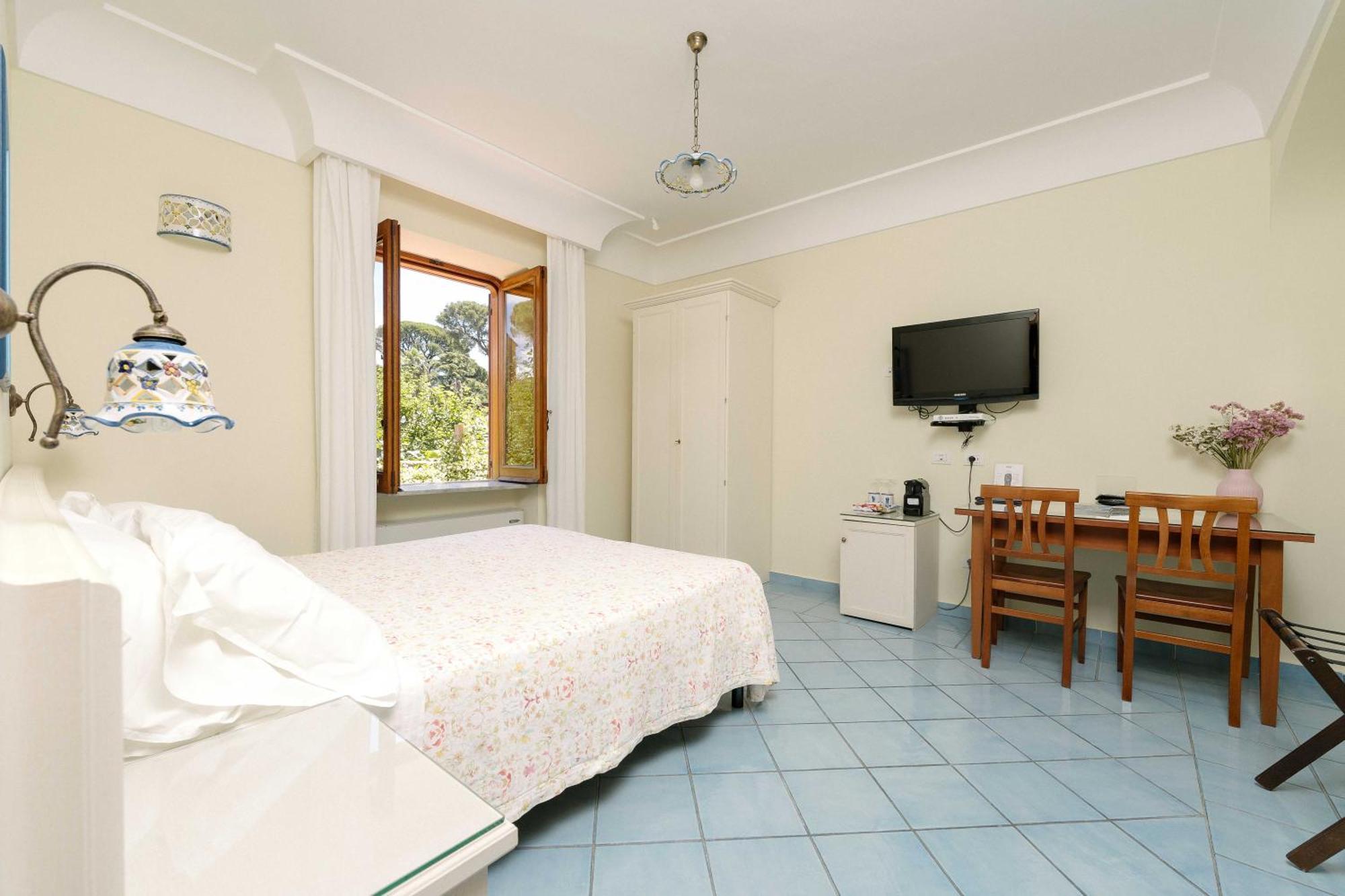 A Casa Dei Nonni Hotel ราเวลโล ภายนอก รูปภาพ
