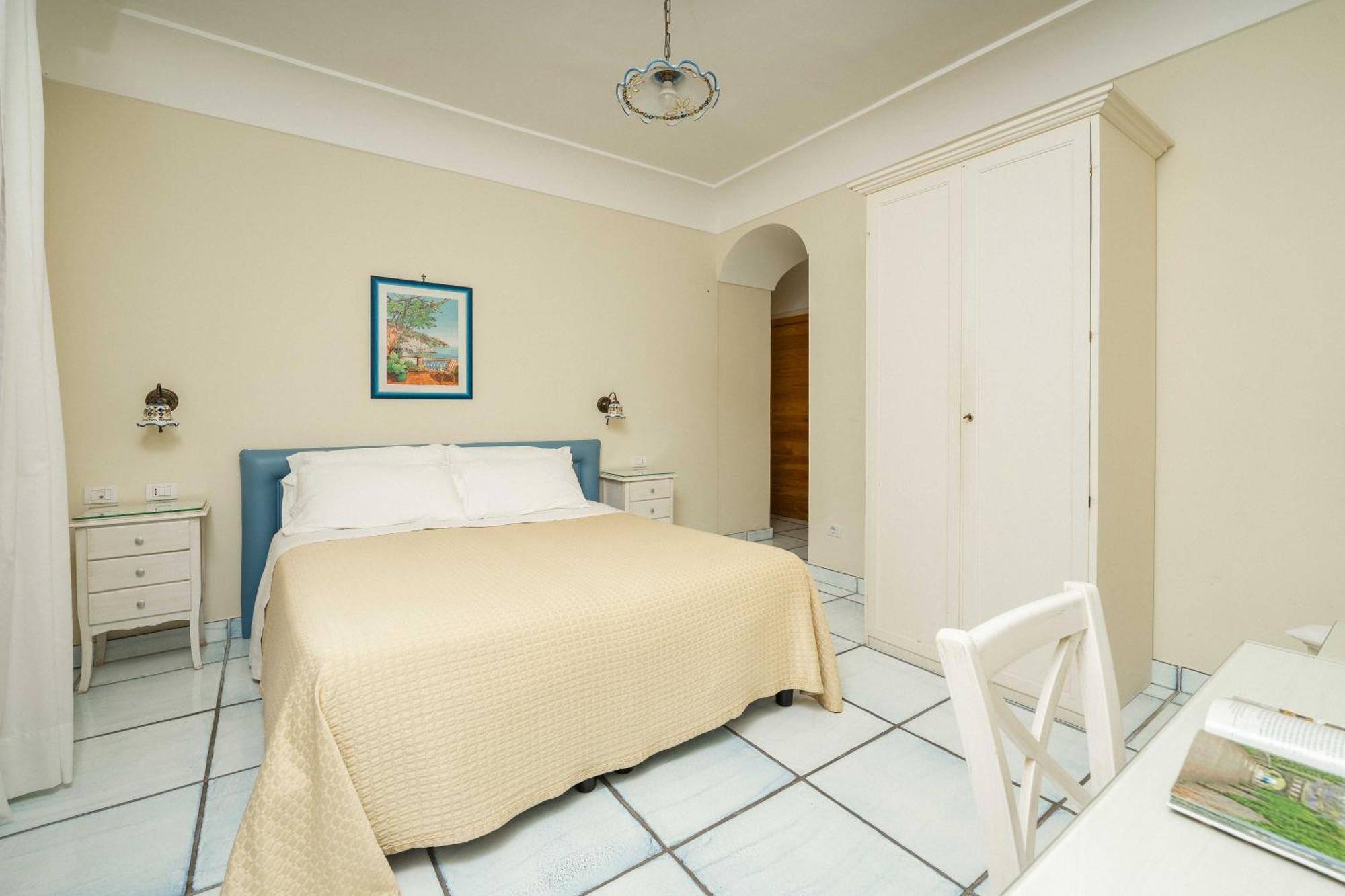 A Casa Dei Nonni Hotel ราเวลโล ภายนอก รูปภาพ