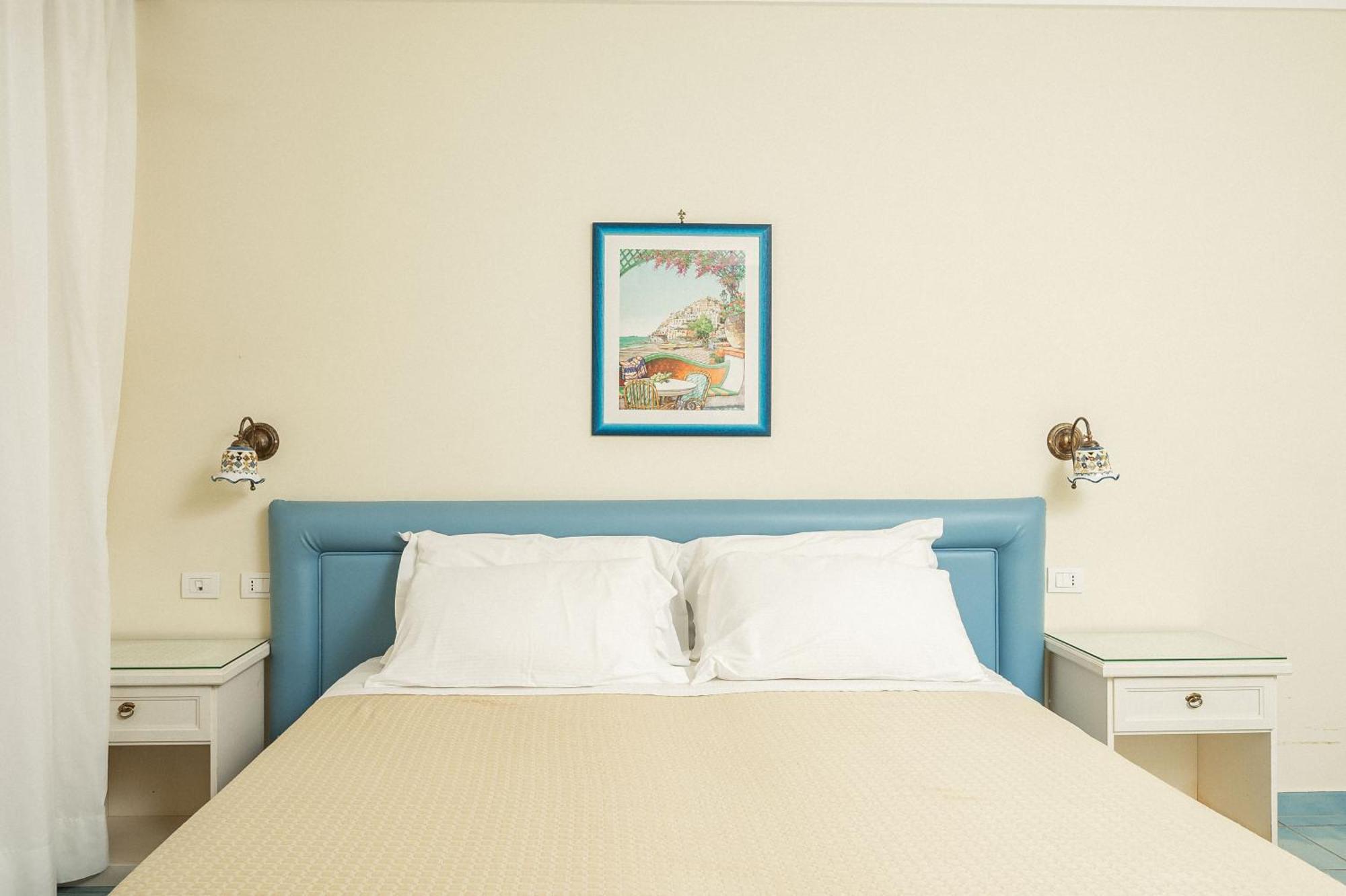 A Casa Dei Nonni Hotel ราเวลโล ภายนอก รูปภาพ