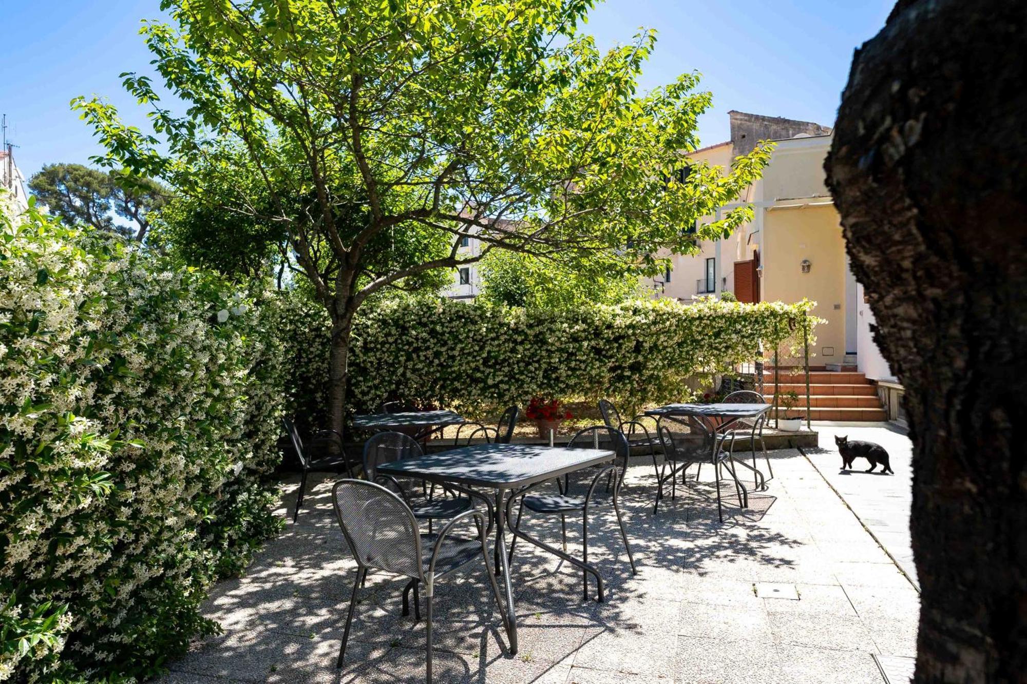 A Casa Dei Nonni Hotel ราเวลโล ภายนอก รูปภาพ